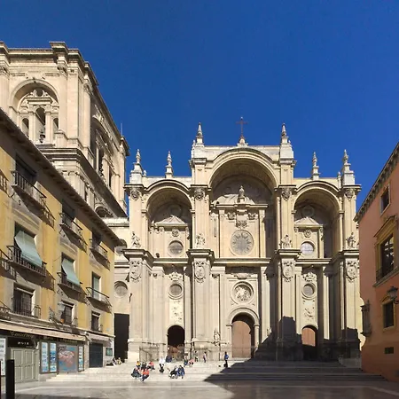 Top-floor Near Cathedral With Private Terrace - 3a גרנדה