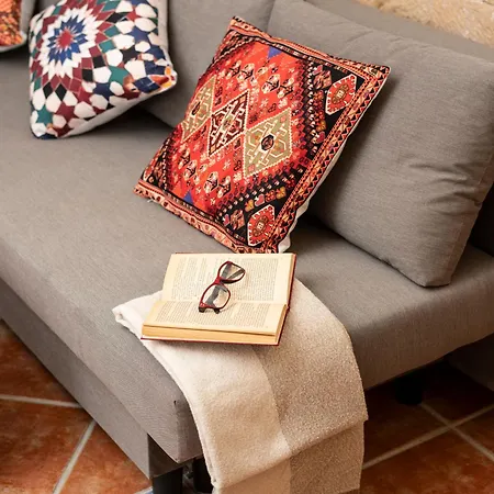 Top-floor Near Cathedral With Private Terrace - 3a דירה *