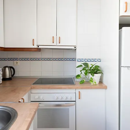 Top-floor Near Cathedral With Private Terrace - 3a דירה גרנדה