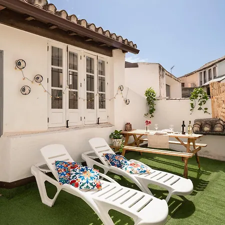 דירה Top-floor Near Cathedral With Private Terrace - 3a